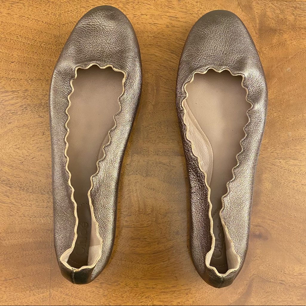 Chloe Pewter Metallic Leather Scalloped Ballet Flats Size 7 Us / 37 Eu